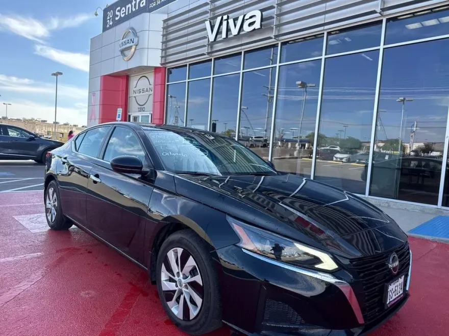 2023 Nissan Altima 2.5 S photo 1