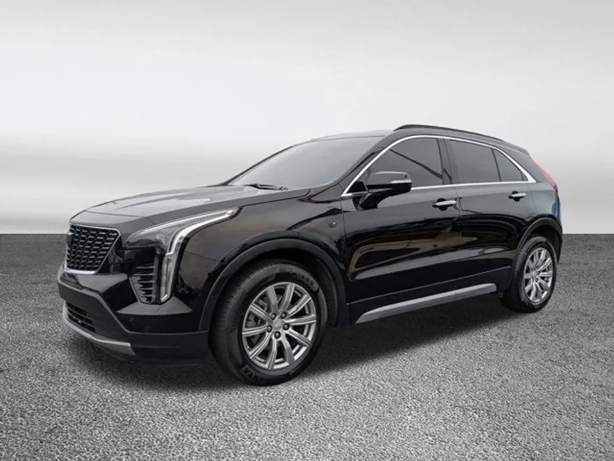 2023 Cadillac XT4 Premium Luxury photo 1