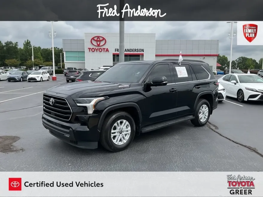 2025 Toyota Sequoia SR5 photo 1