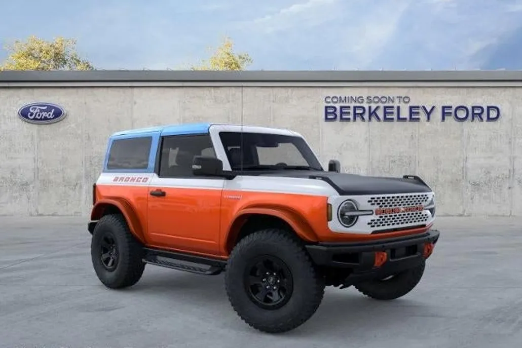2025 Ford Bronco First Edition photo 1