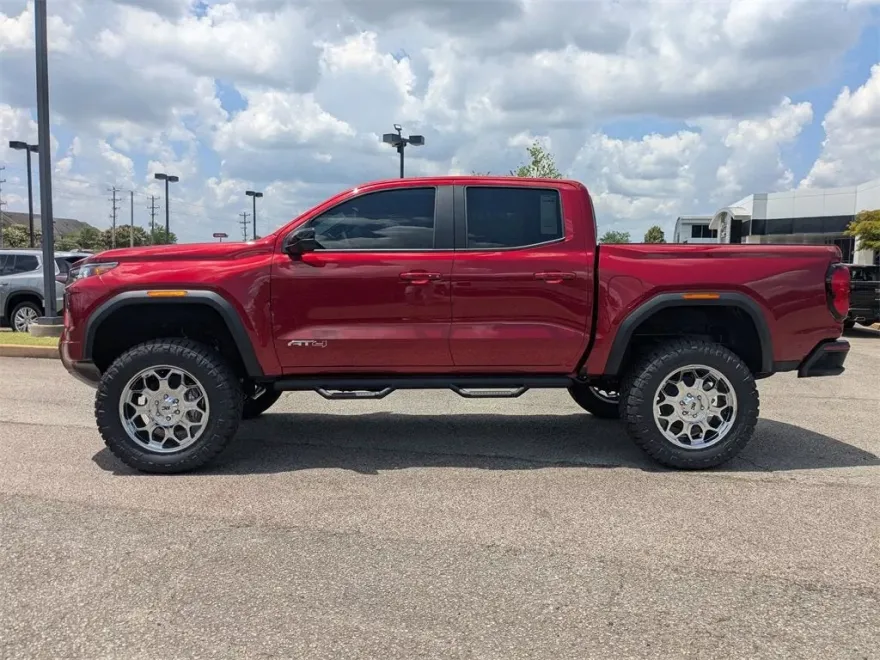 2025 Gmc Canyon AT4 photo 1