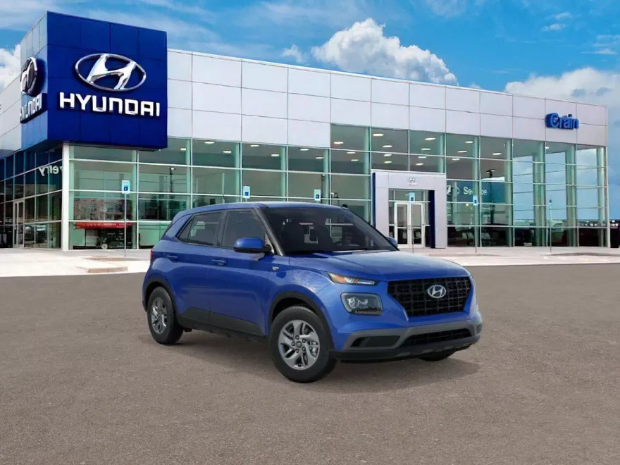 2025 Hyundai Venue SE photo 1