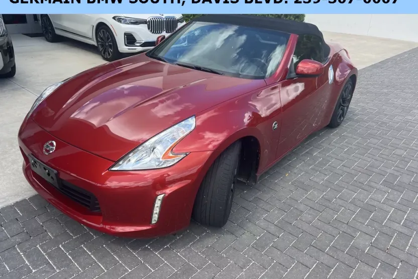 2015 Nissan 370Z Touring photo 1