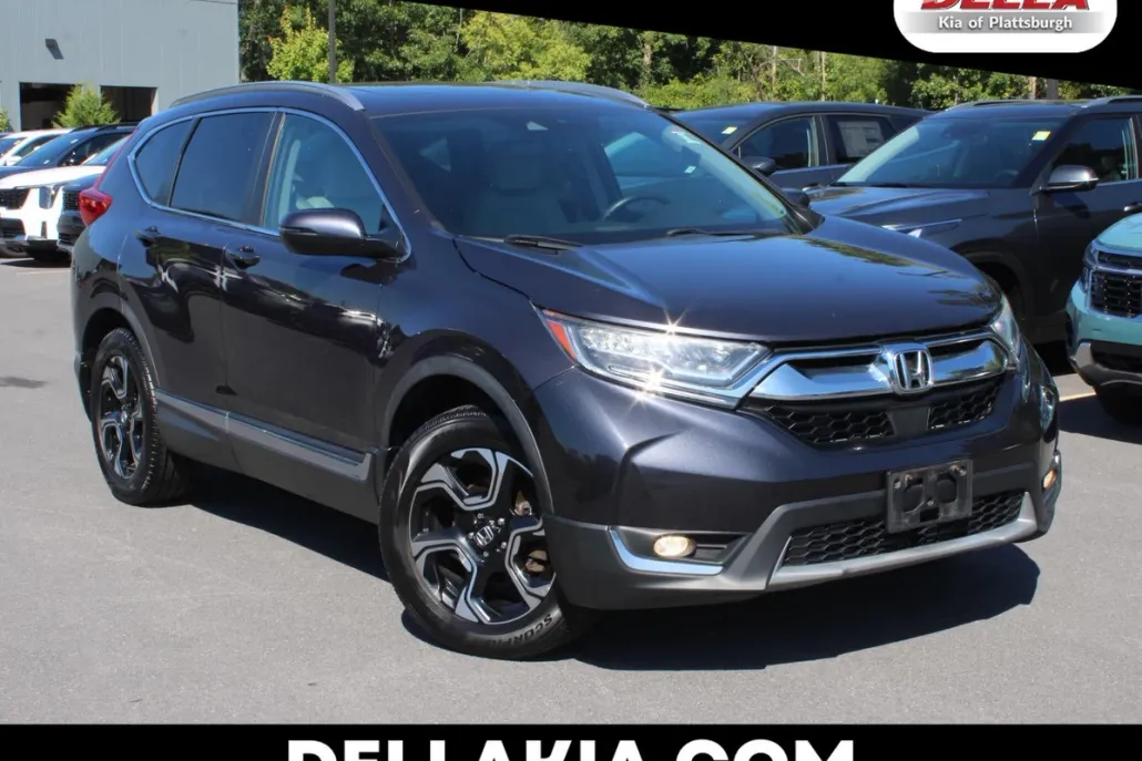 2017 Honda CR-V Touring photo 1