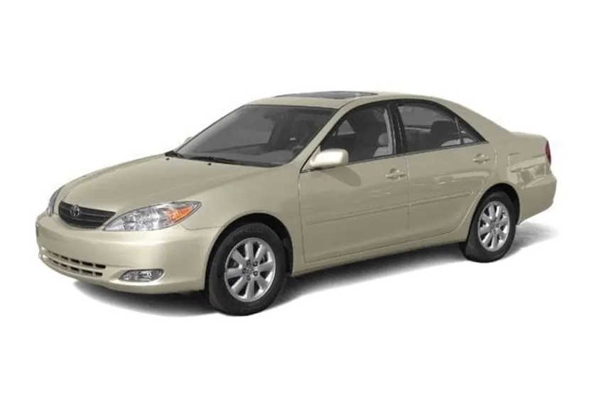 2003 Toyota Camry LE photo 1