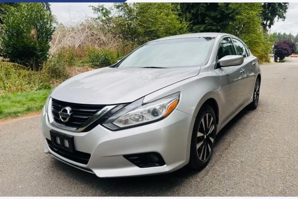 2018 Nissan Altima 2.5 SV photo 1
