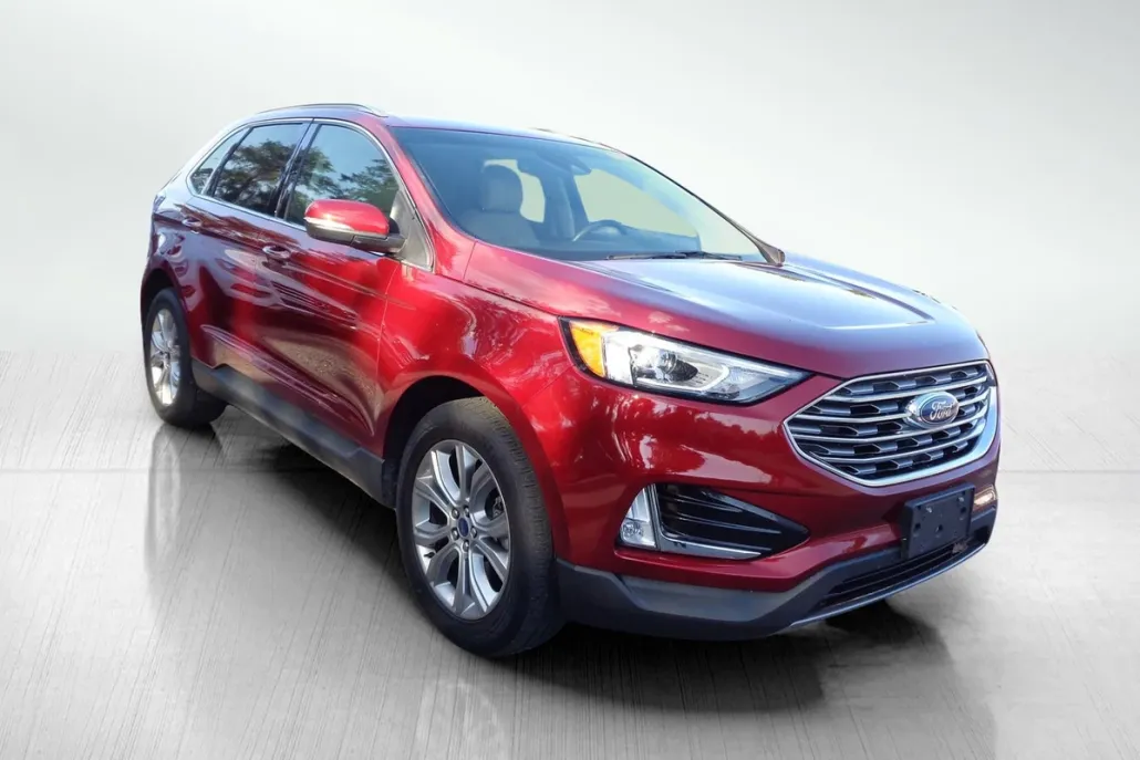 2019 Ford Edge Titanium photo 1