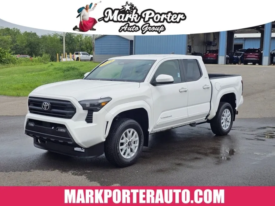 2024 Toyota Tacoma SR5 photo 1