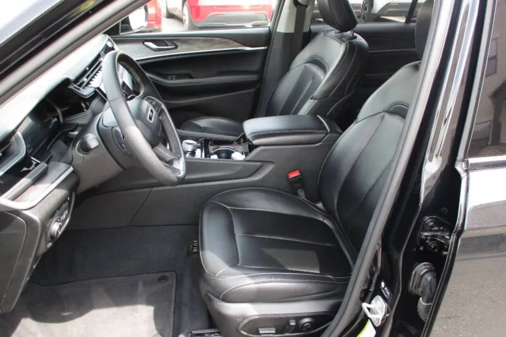 2023 Jeep Grand Cherokee 4xe photo 1