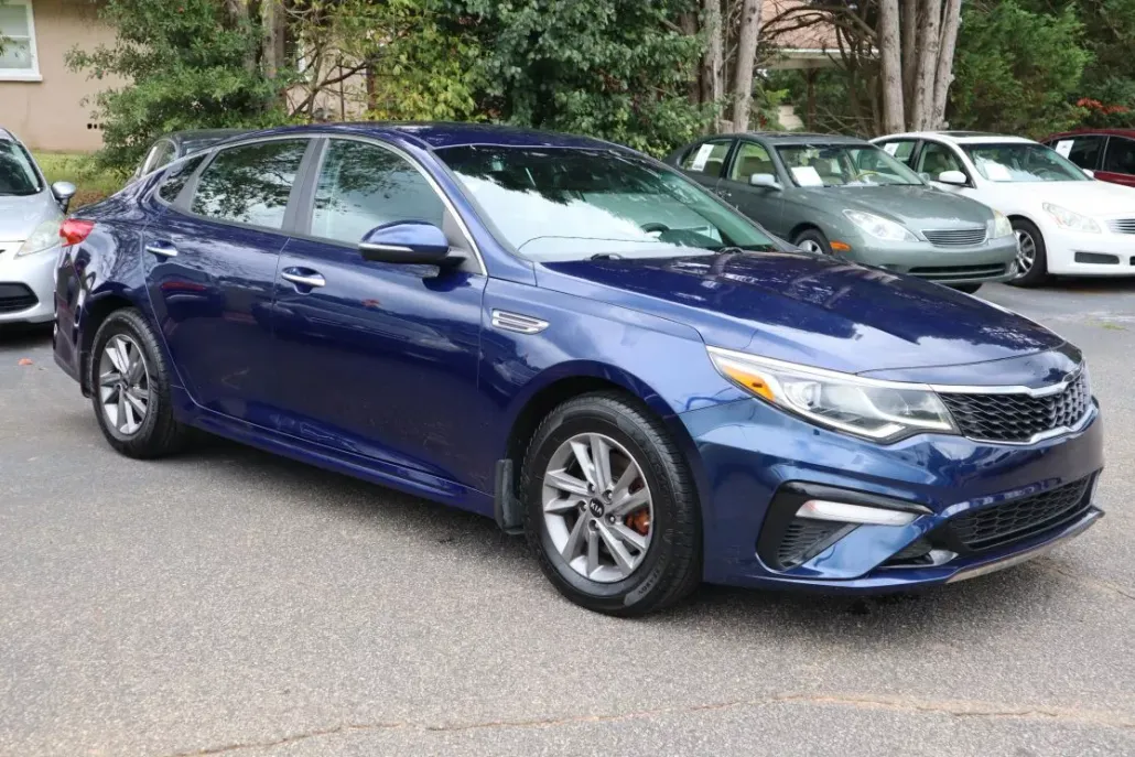 2020 Kia Optima LX photo 1