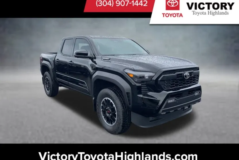 2025 Toyota Tacoma TRD Off-Road Double Cab photo 1