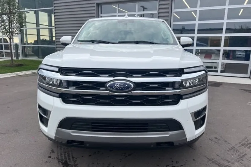 2022 Ford Expedition MAX Limited photo 1