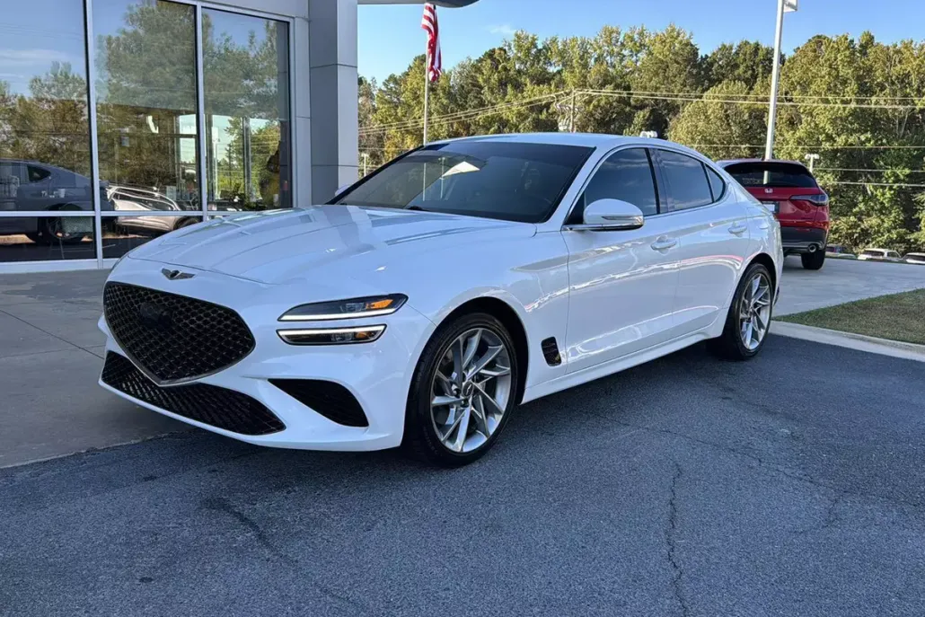 2022 Genesis G70 2.0T photo 1