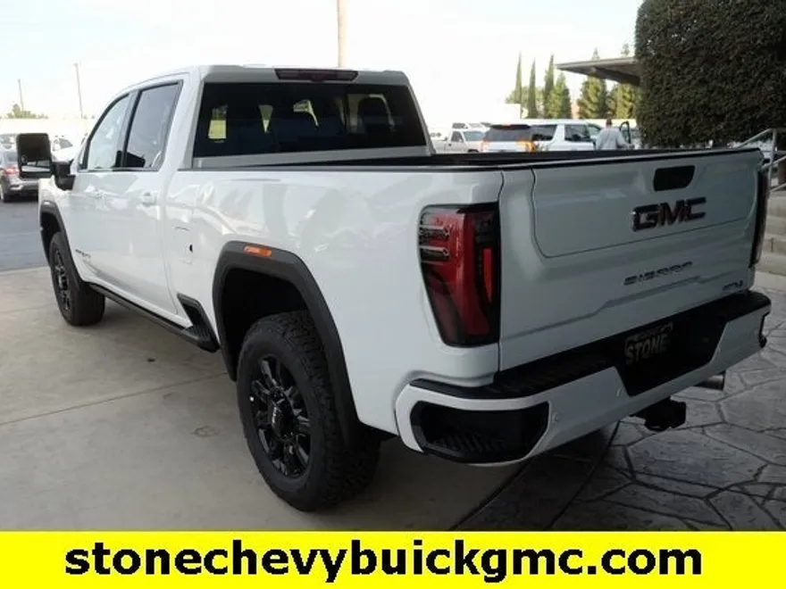 2025 Gmc Sierra 3500 HD AT4 photo 1