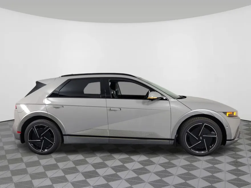 2025 Hyundai Ioniq 5 Limited photo 1