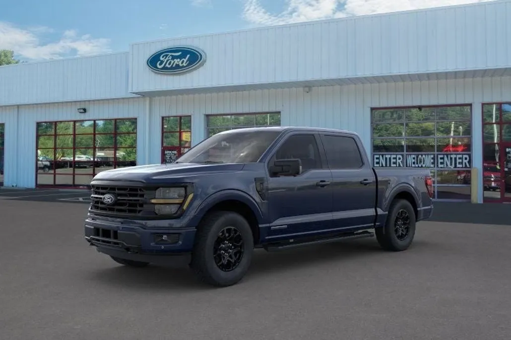 2025 Ford F-150 XLT photo 1