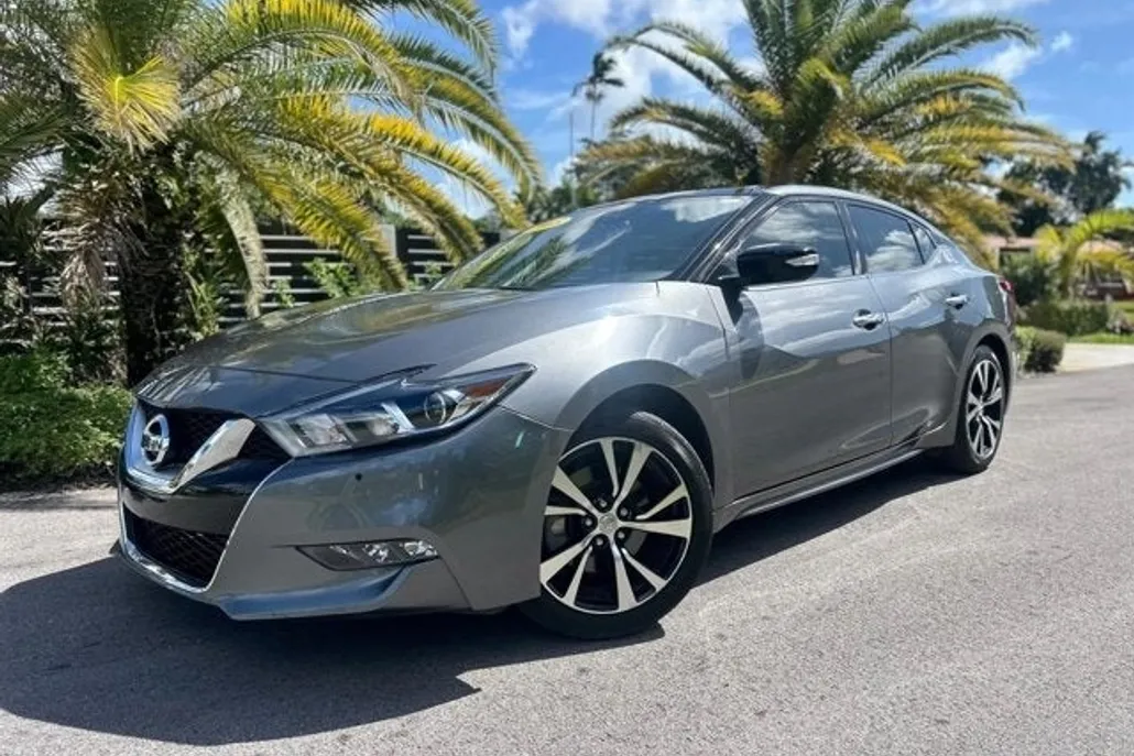 2018 Nissan Maxima SL photo 1
