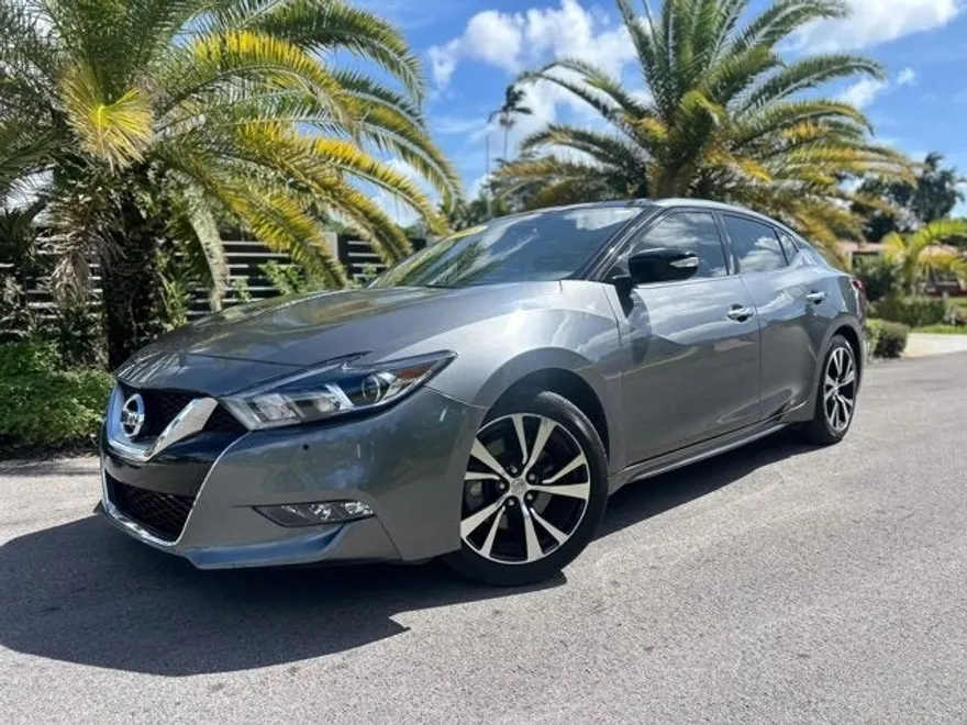 2018 Nissan Maxima SL photo 1