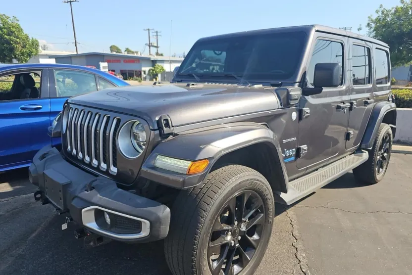 2021 Jeep Wrangler 4xe Unlimited Sahara photo 1