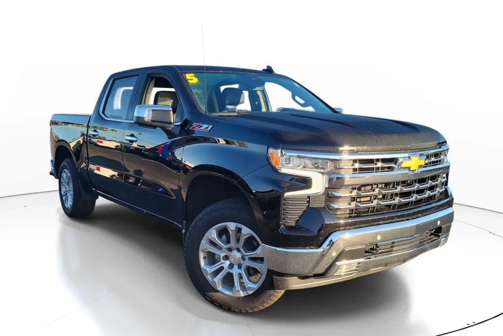 2025 Chevrolet Silverado 1500 LTZ photo 1