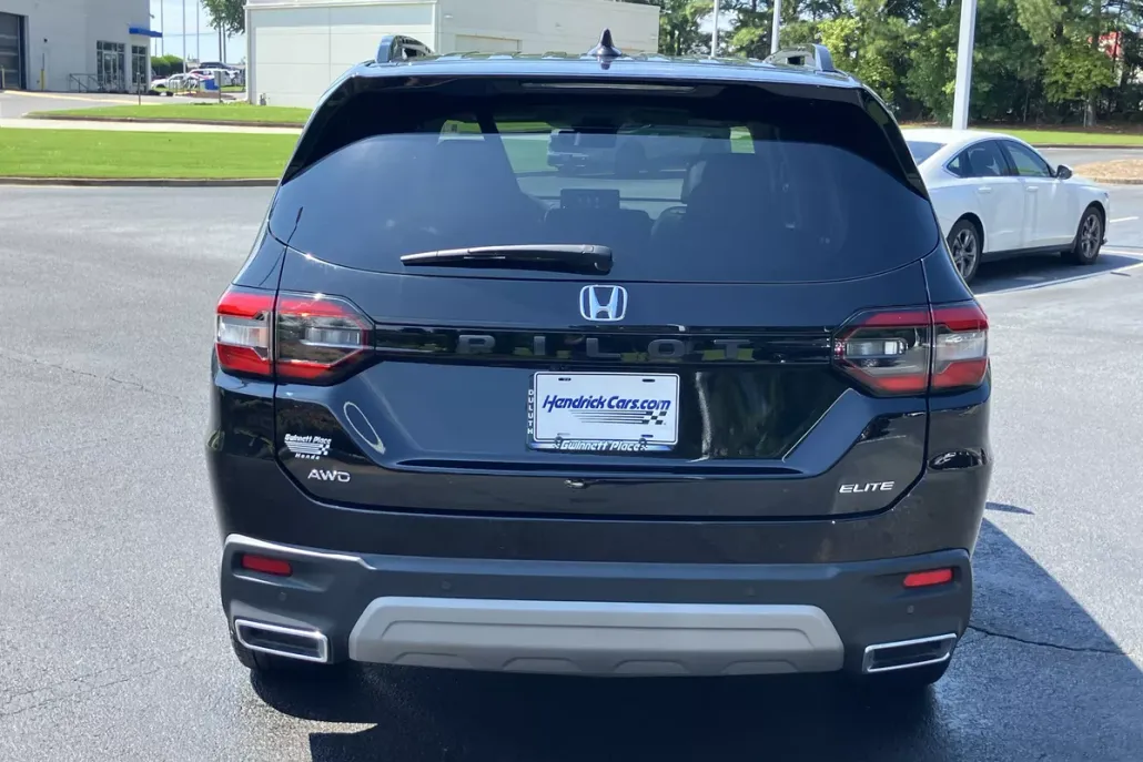 2024 Honda Pilot Elite photo 1