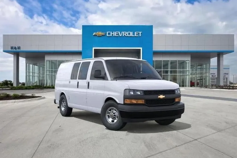 2025 Chevrolet Express Cargo Van photo 1