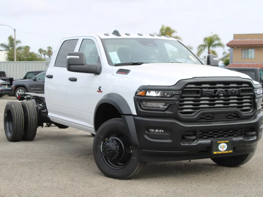 2025 Ram 5500 Tradesman photo 1