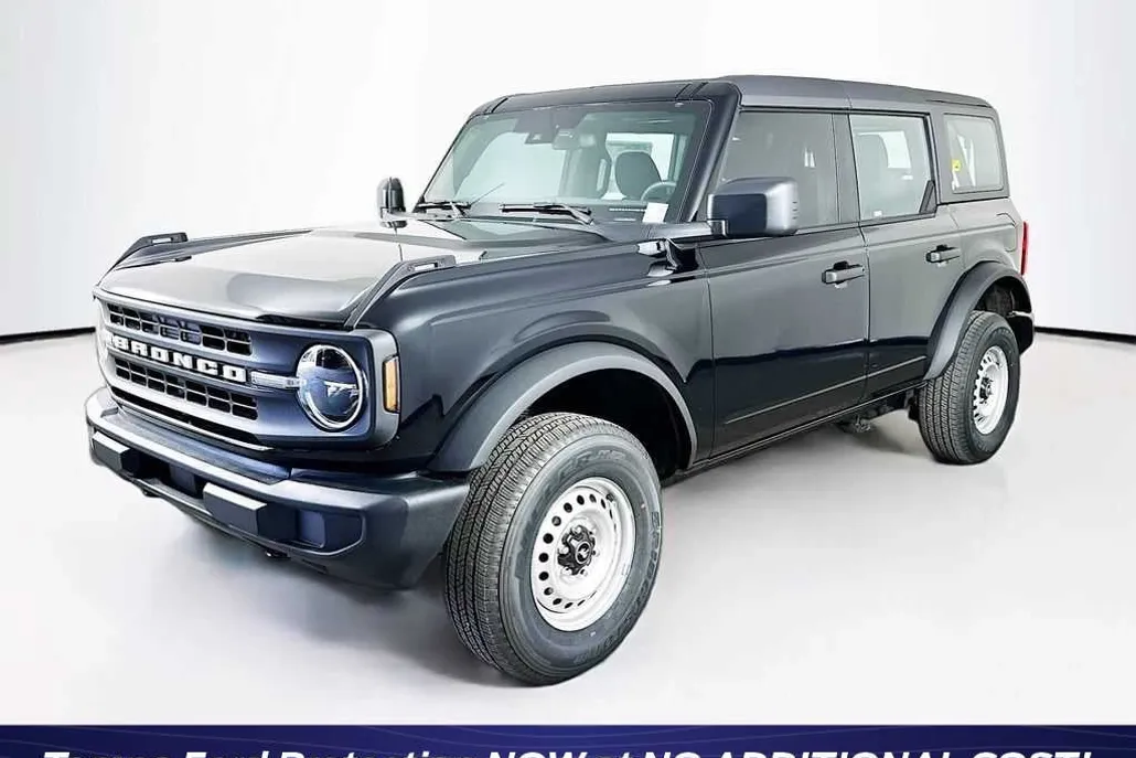 2025 Ford Bronco Base photo 1
