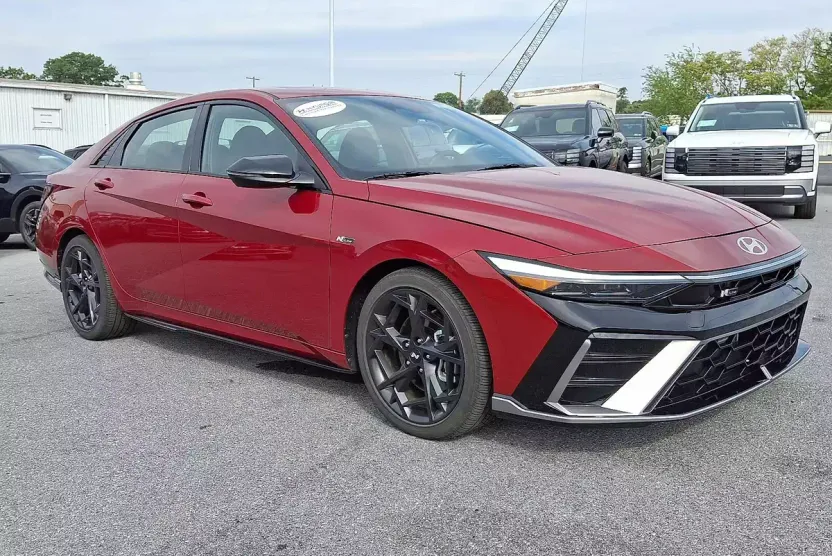 2025 Hyundai Elantra N Line photo 1