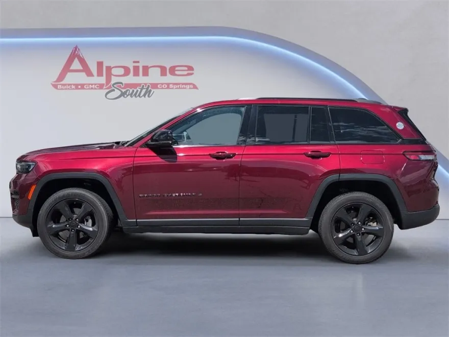 2023 Jeep Grand Cherokee Altitude photo 1