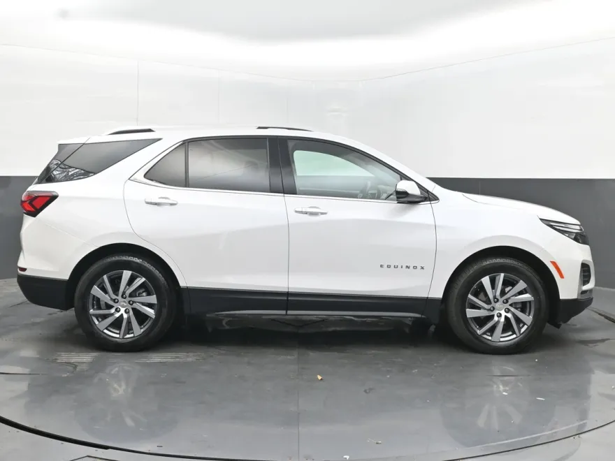 2024 Chevrolet Equinox Premier photo 1
