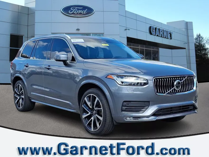 2020 Volvo XC90 T6 Momentum photo 1
