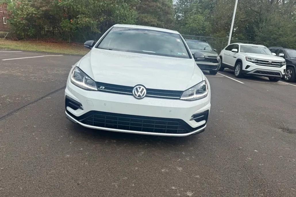 2019 Volkswagen Golf R 4Motion photo 1