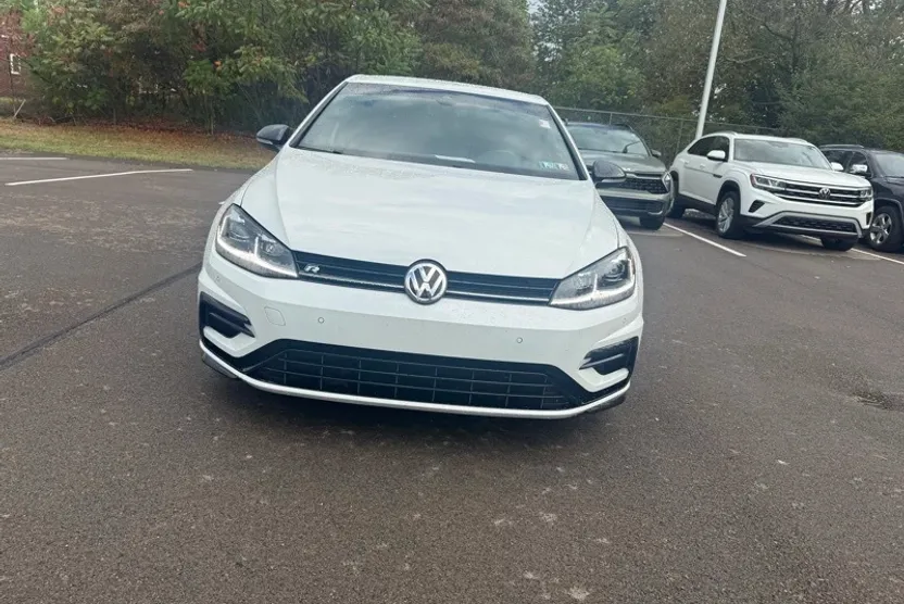2019 Volkswagen Golf R 4Motion photo 1