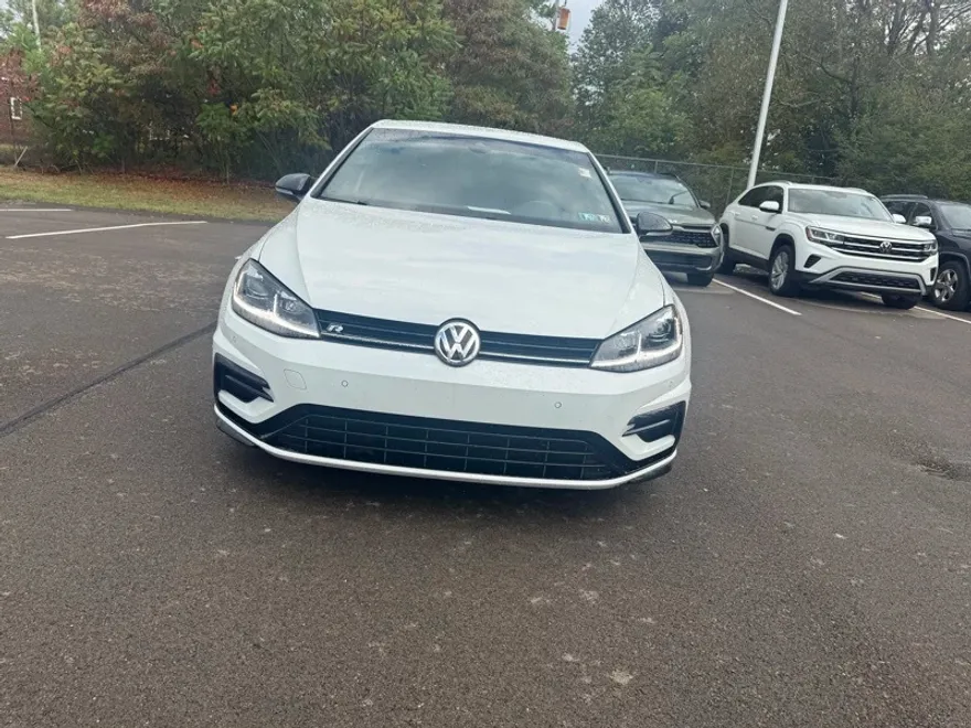 2019 Volkswagen Golf R 4Motion photo 1