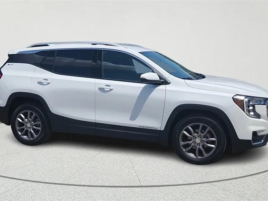 2023 Gmc Terrain SLT photo 1
