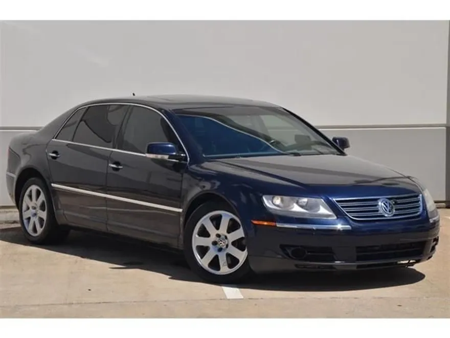 2004 Volkswagen Phaeton photo 1