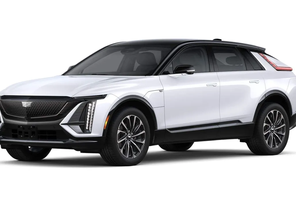 2026 Cadillac Lyriq Sport photo 1