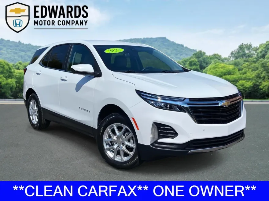 2023 Chevrolet Equinox LT photo 1