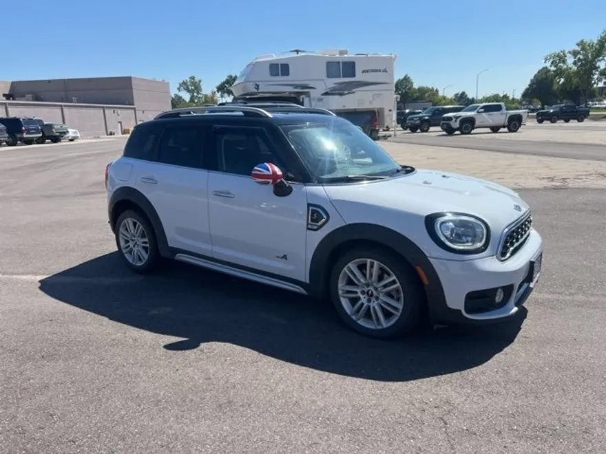 2017 Mini Countryman ALL4 S photo 1