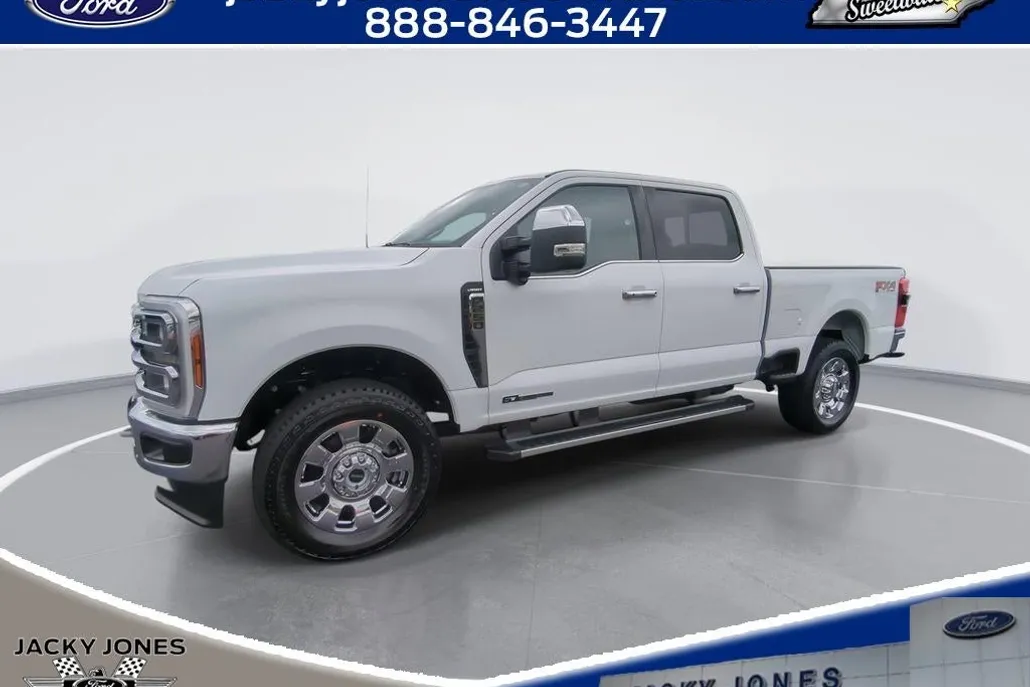 2025 Ford F-250 Lariat photo 1