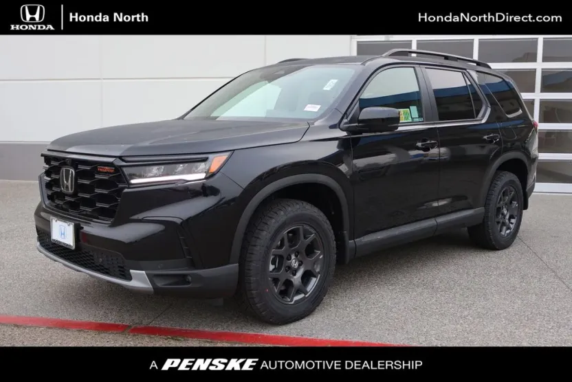 2025 Honda Pilot TrailSport photo 1