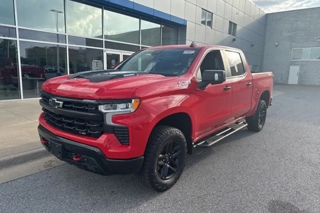 2023 Chevrolet Silverado 1500 LT Trail Boss photo 1