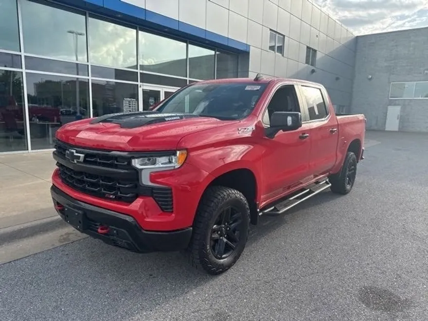 2023 Chevrolet Silverado 1500 LT Trail Boss photo 1
