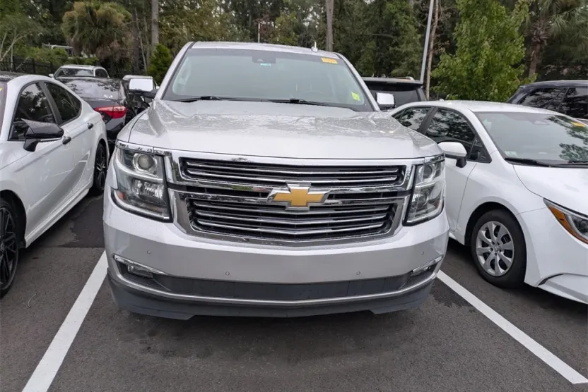 2018 Chevrolet Suburban Premier photo 1