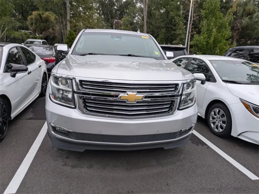 2018 Chevrolet Suburban Premier photo 1