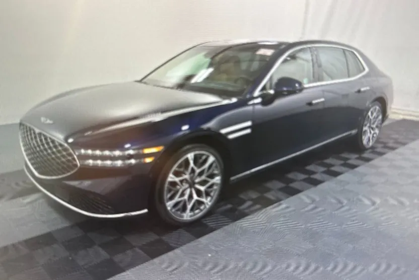2025 Genesis G90 3.5T E-Supercharger photo 1