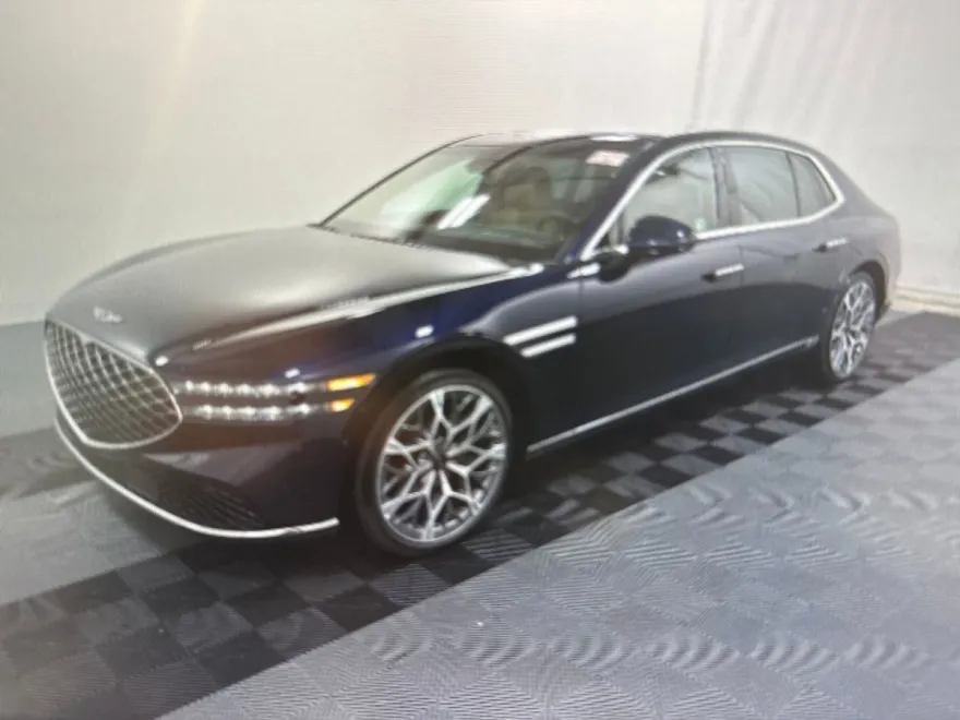 2025 Genesis G90 3.5T E-Supercharger photo 1