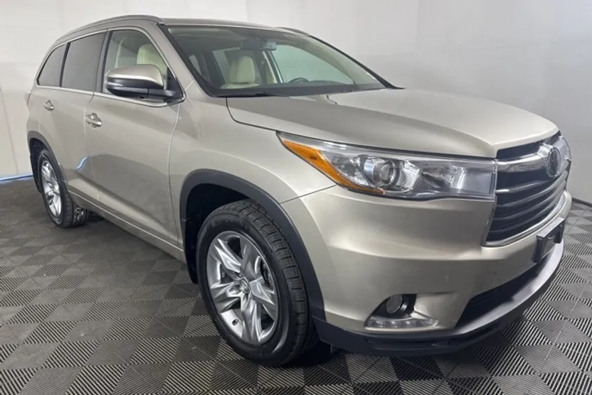 2015 Toyota Highlander Limited Platinum photo 1
