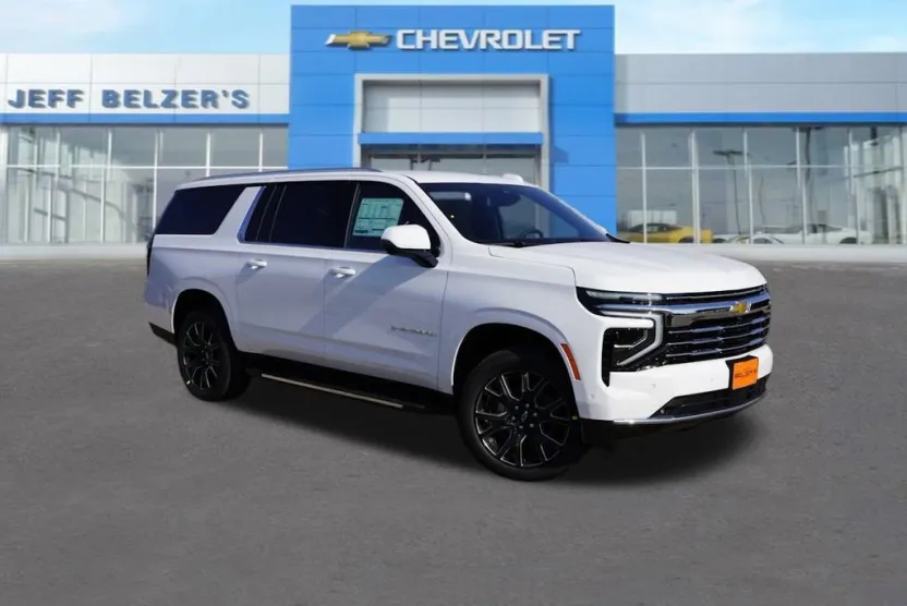 2026 Chevrolet Suburban LT photo 1